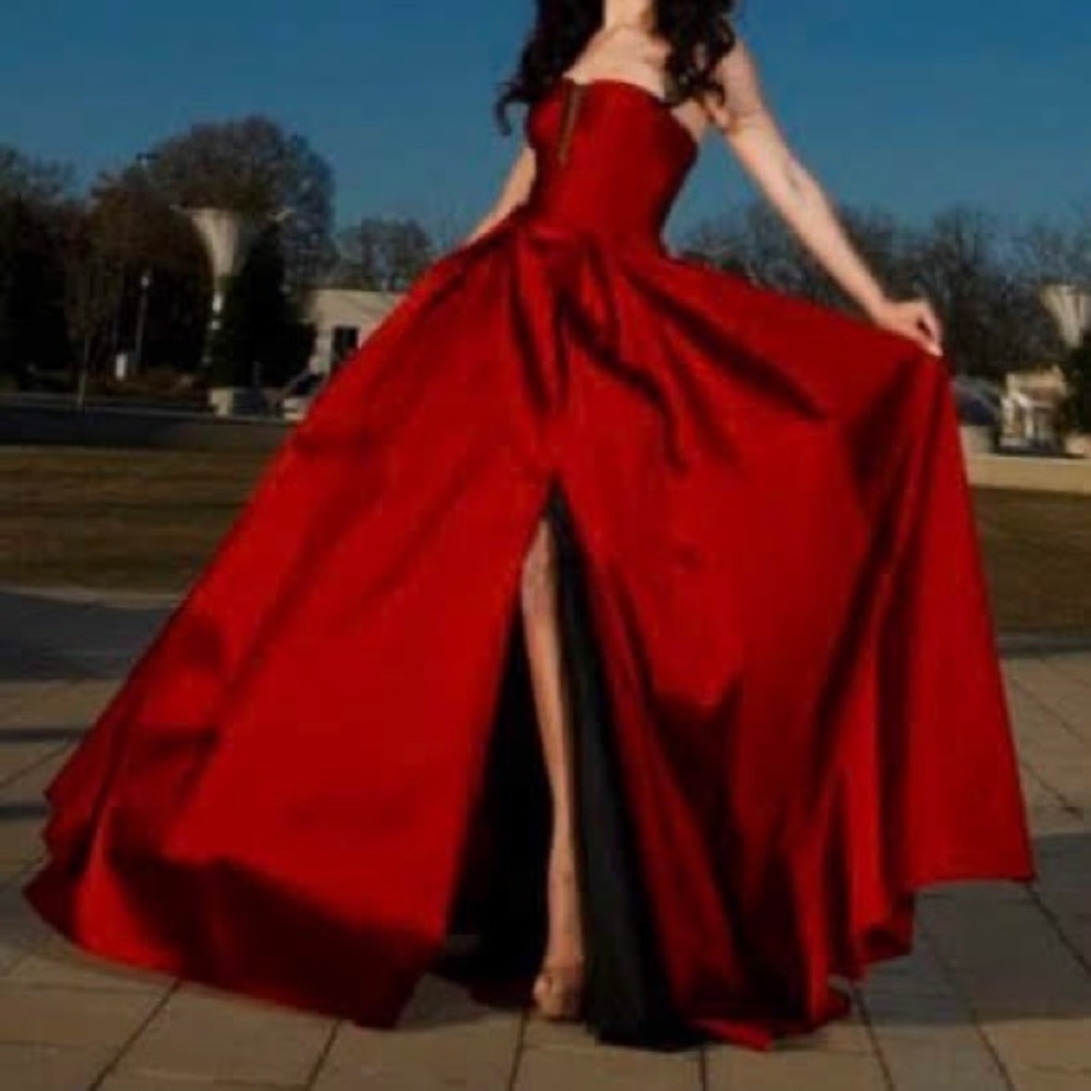 Red prom dress